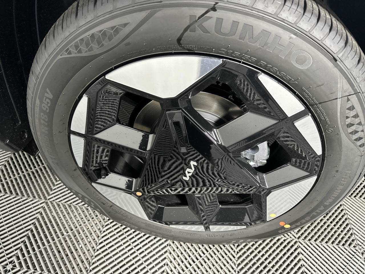 New 2027 Kia Seltos S FWD image 21