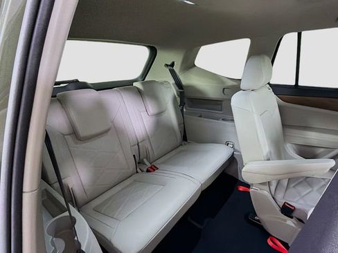 New 2026 Volkswagen Atlas SE image 30