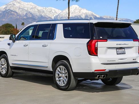 Used 2025 GMC Yukon XL Denali image 7