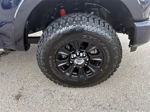 Used 2022 Ford F250 Lariat w/ Tremor Off-Road Package image 20