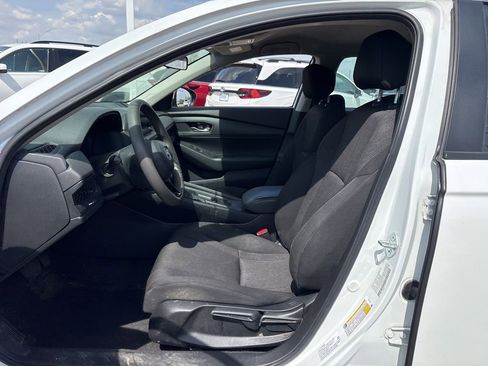 Used 2023 Honda Accord LX image 15