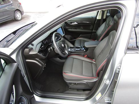 Used 2023 Buick Envision Essence w/ Sport Touring Package image 4