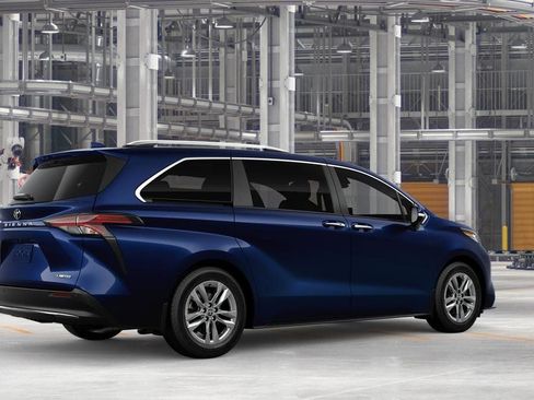New 2026 Toyota Sienna Limited FWD image 10