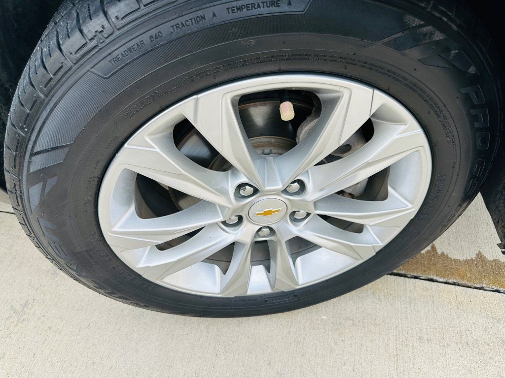 Used 2021 Chevrolet TrailBlazer LS FWD image 35