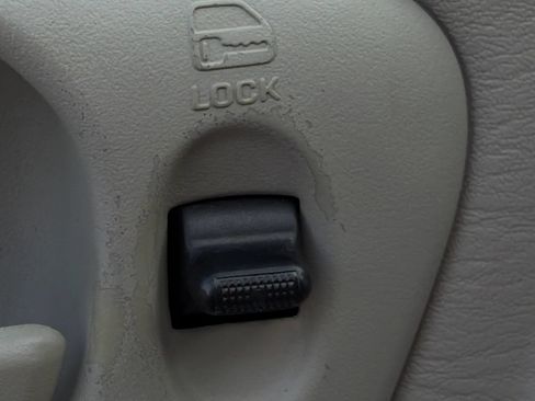 Used 2007 Dodge Grand Caravan SXT FWD image 48