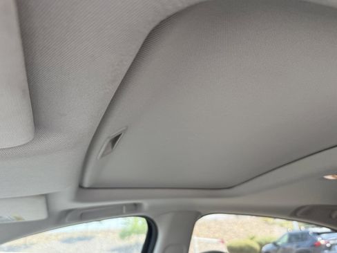 Used 2017 Honda HR-V EX-L image 12