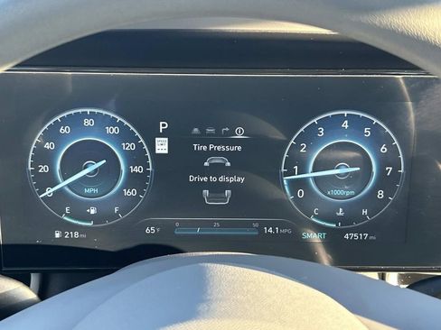 Used 2024 Hyundai Elantra SEL image 29