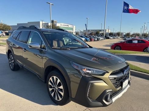 Used 2025 Subaru Outback Touring image 1