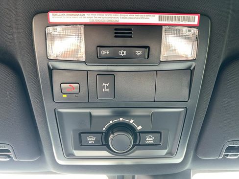 Used 2023 Toyota Tacoma TRD Off-Road w/ Technology Package AWD/4WD image 22
