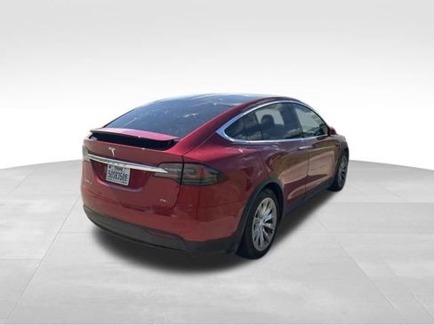 Used 2018 Tesla Model X 75D AWD/4WD image 3