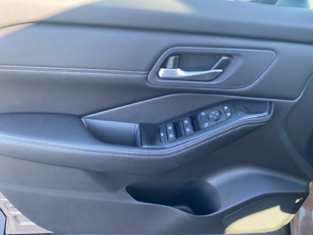 New 2026 Nissan Rogue SV FWD image 12