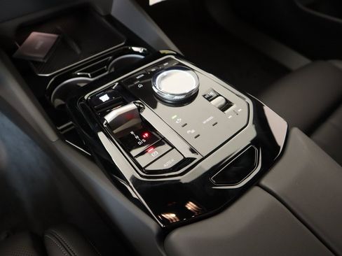 New 2025 BMW 530i w/ M Sport Package image 9