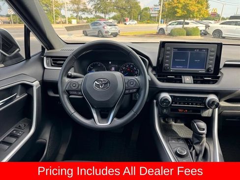 Used 2022 Toyota RAV4 SE AWD/4WD image 13
