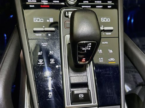 Used 2023 Porsche Cayenne Turbo AWD/4WD image 20