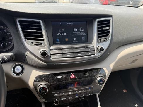 Used 2018 Hyundai Tucson Sport w/ Cargo Package AWD/4WD image 6