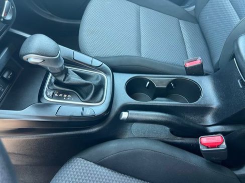 Used 2024 Kia Soul LX w/ Option Group 015 FWD image 16