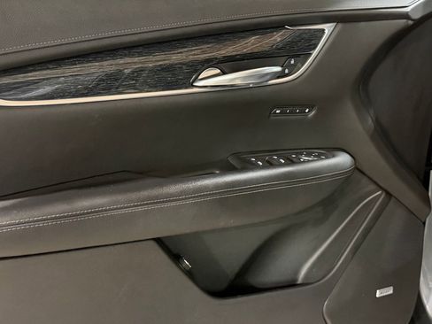 Used 2020 Cadillac XT5 Premium Luxury AWD/4WD image 12