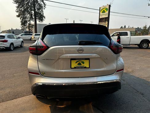 Used 2023 Nissan Murano SV image 4