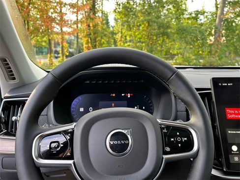 New 2026 Volvo XC90 B6 Plus w/ Protection Package Premier image 12