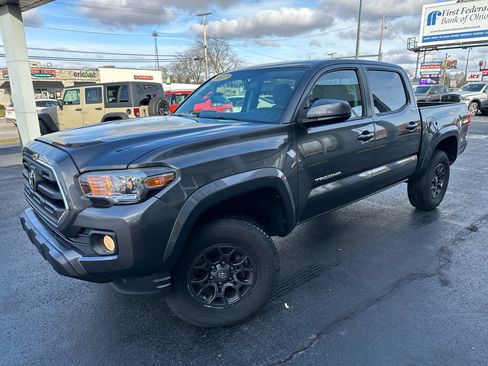 Used 2017 Toyota Tacoma SR5 image 53