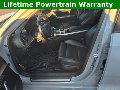 Used 2021 Kia Stinger GT image 6