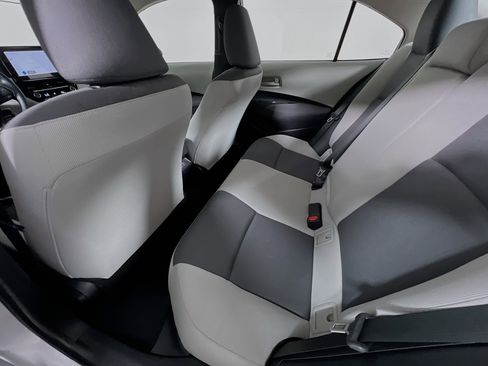 Used 2025 Toyota Corolla LE FWD image 28