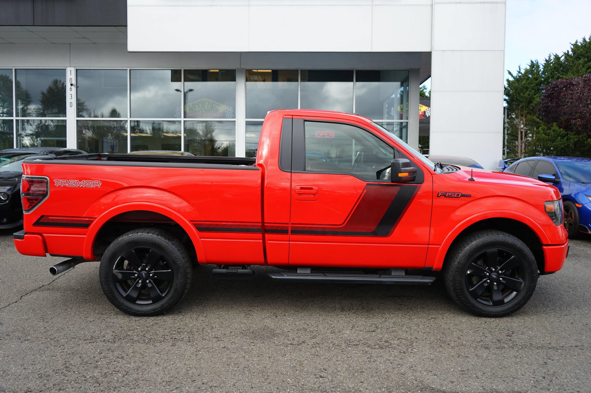 Used 2014 Ford F150 FX4 w/ FX Appearance Package AWD/4WD image 6
