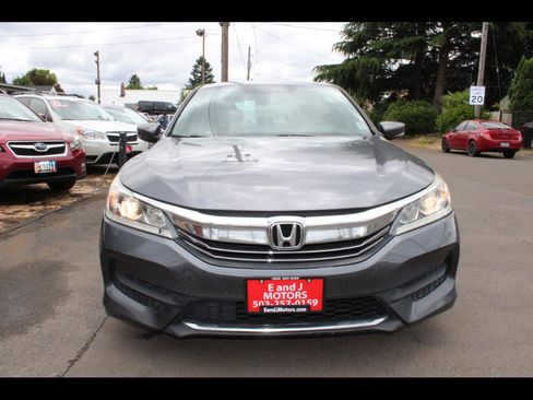 Used 2017 Honda Accord LX image 2