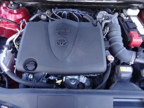 Used 2022 Toyota Avalon XLE image 34