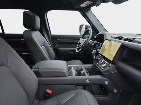 New 2026 Land Rover Defender 110 S image 10