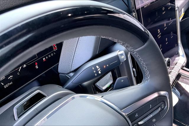 New 2026 GMC Yukon Denali w/ Denali Reserve Package AWD/4WD image 9