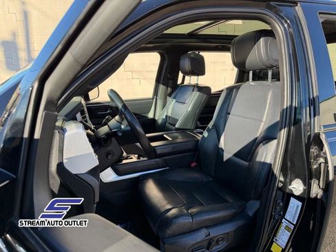 Used 2022 Toyota Tundra Platinum image 30
