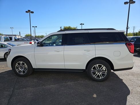 New 2025 Ford Expedition Active image 7