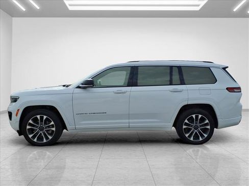 Used 2021 Jeep Grand Cherokee L Overland w/ Advanced Protech Group III AWD/4WD image 6