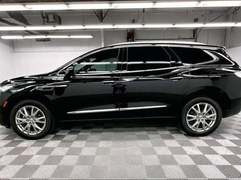 Used 2023 Buick Enclave Essence w/ Experience Buick Package FWD image 13
