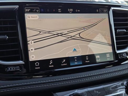 New 2026 Chrysler Pacifica Limited w/ S Appearance Package image 14