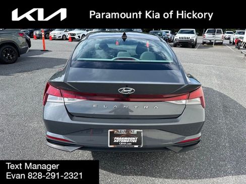Used 2023 Hyundai Elantra SEL w/ Convenience Package FWD image 6