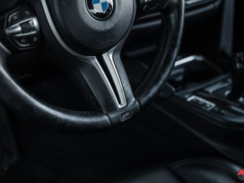 Used 2015 BMW M4 Coupe image 26