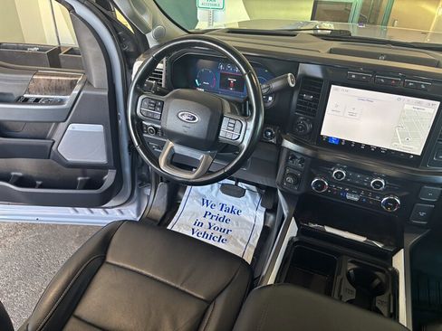 Used 2024 Ford F250 Lariat w/ Lariat Ultimate Package AWD/4WD image 31