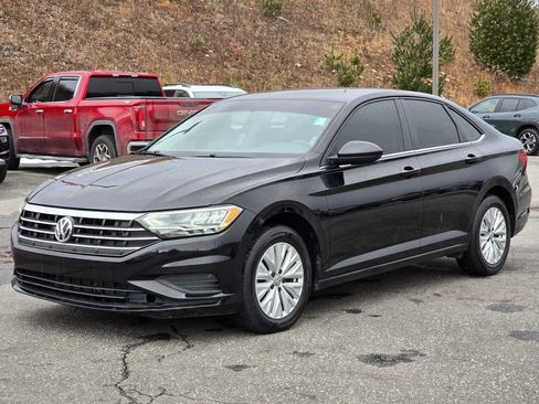 Used 2020 Volkswagen Jetta S image 2