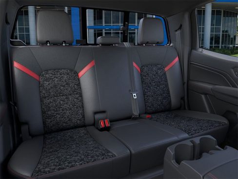 New 2025 Chevrolet Colorado Z71 image 17