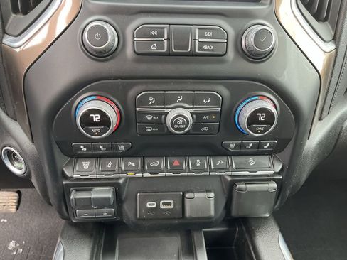 Certified 2022 Chevrolet Silverado 3500 High Country w/ Z71 Off-Road Package image 18