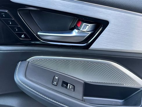 Certified 2023 Acura MDX SH-AWD w/ Technology Package image 23