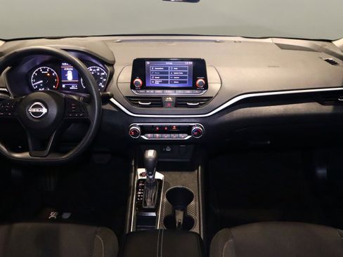 Used 2024 Nissan Altima 2.5 S image 17