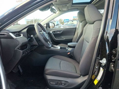 New 2025 Toyota RAV4 XLE image 14