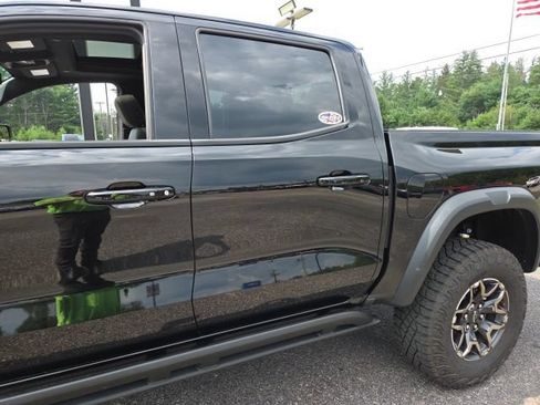 Used 2025 Chevrolet Colorado ZR2 AWD/4WD image 42