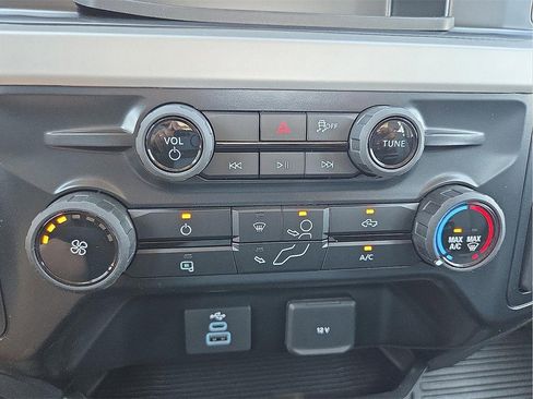 New 2025 Ford F250 XL w/ 360-Degree Camera Package image 15