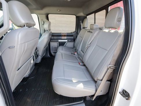Used 2018 Ford F150 Lariat w/ Equipment Group 502A Luxury AWD/4WD image 30