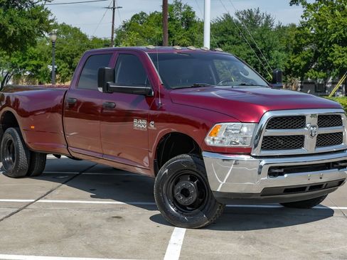 Used 2017 RAM 3500 Tradesman w/ Chrome Appearance Group image 6