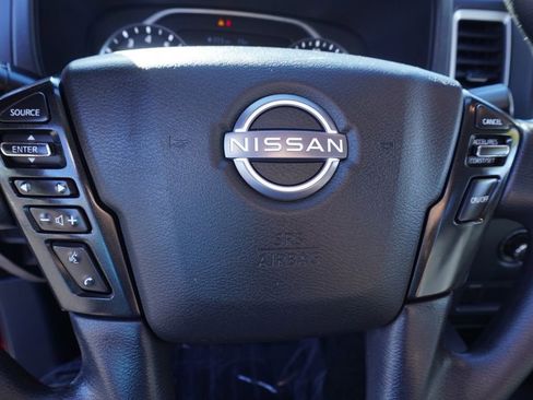 Certified 2022 Nissan Frontier SV image 17